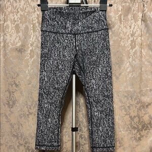 Lululemon Capris